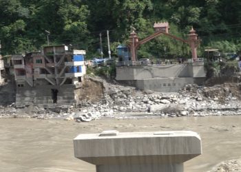 भोटेकोशीमा आएको भीषण बाढीले रसुवा, नुवाकोट र धादिङमा ठूलो क्षति, उद्धार र राहत कार्य जारी