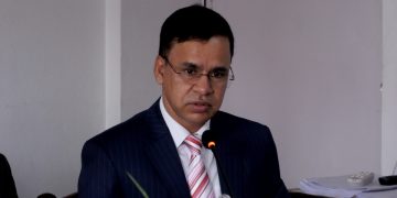 रसुवा बाढीपछिको पुनर्निर्माणका लागि स्रोत जुटाउन सरकार सक्षम छः अर्थसचिव डा उपाध्याय