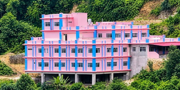 वालिङ नगर अस्पतालको खर्च नबेहोर्ने गण्डकी सरकारको निर्णयले विवाद