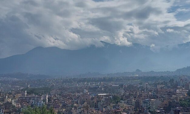 काठमाडौँको मौसममा सुधार, वर्षा घटेपछि खुलेको आकाश
