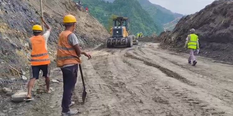 कृष्णभीरमा ग्यास बुलेट र हेभी सवारीका लागि सडक खुलाउने तयारी