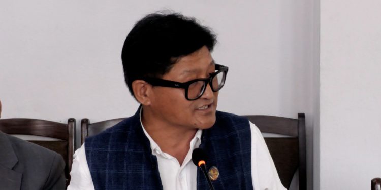 राष्ट्र बैंक विधेयकमा मौद्रिक नीति निर्माण समिति थप्न काँग्रेस सांसद केरुङको सुझाव