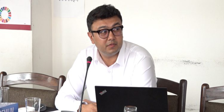हिमालय क्षेत्रमा तापक्रम दुई गुणाले बढिरहेको छः हिमनदी विज्ञ खड्का