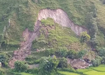 बाजुरामा पहिरोले आधा दर्जनभन्दा बढी घरमा क्षति