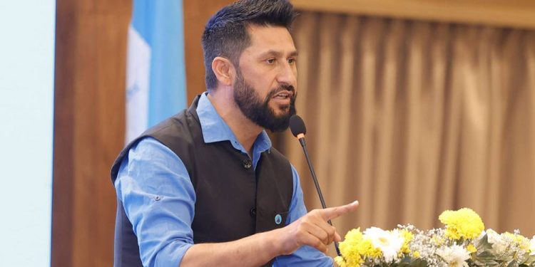 बाढीपीडितमाथि साइबर बुलिङ गर्नेलाई पार्टीबाटै निकाल्छौँः रवि लामिछाने