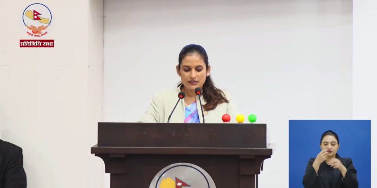 बाढी प्रभावित बालबालिका तथा जोखिममा रहेका वर्गको दीर्घकालीन संरक्षणमा सरकारः मन्त्री वादी
