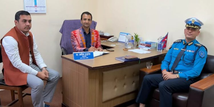 त्रिपुरेश्वर बस आगजनी घटनाबारे तत्काल छानबिन गर्न संसदीय समितिको निर्देशन