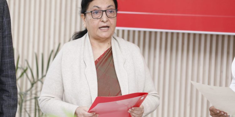 एमालेको वरिष्ठ नेतामा विद्यादेवी भण्डारीको पदबहाली, अध्यक्ष ओलीद्वारा गराइयो शपथ