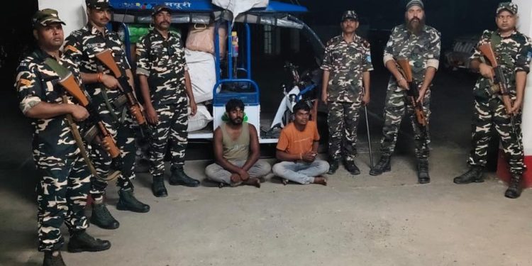 सीमा क्षेत्रमा एसएसबीको कारबाही : तस्करी आरोपमा १ नेपालीसहित ५ पक्राउ