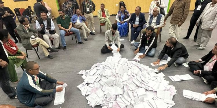 कांग्रेस महाधिवेशनको मतगणना : उपसभापतिमा चन्द्रकान्त भण्डारी र महामन्त्रीमा प्रदीप पौडेल अगाडि