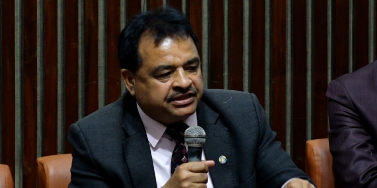 ‘फी’ तिर्न नसक्ने विद्यार्थीलाई सरकारी स्कुलमै पढाऔँ, हामीले जोगी हुन स्कुल खोलेका हौइनौँः प्याब्सन अध्यक्ष अधिकारी