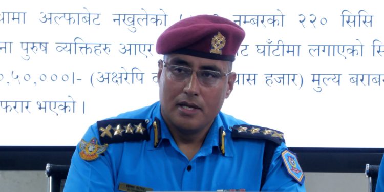 काठमाडौंमा लुटपाट मच्चाउने ‘माझी गिरोह’का नाइकेसहित पक्राउ, प्रहरीमाथि नै प्रहारको प्रयास