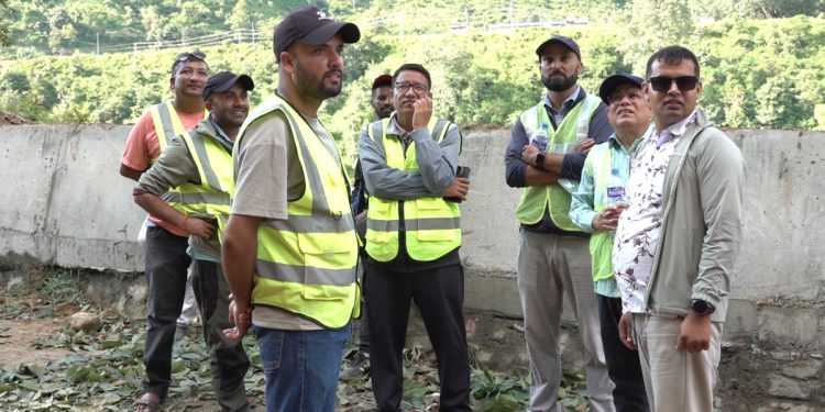 गलौँदीमा भासिएको सडक आजबाट खुलाउने तयारी